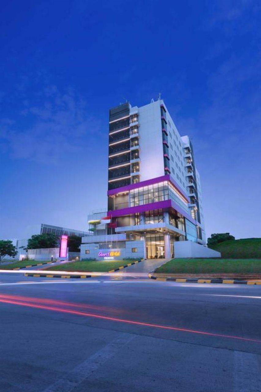 Hotel Quest Prime Cikarang By Aston Bekasi Exterior foto
