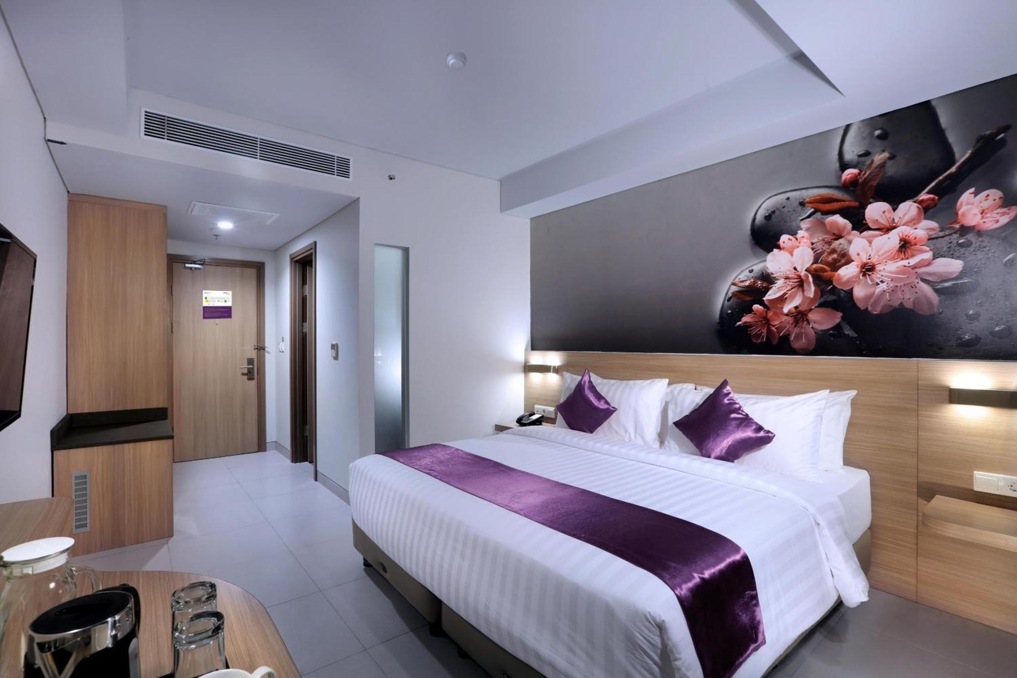 Hotel Quest Prime Cikarang By Aston Bekasi Exterior foto