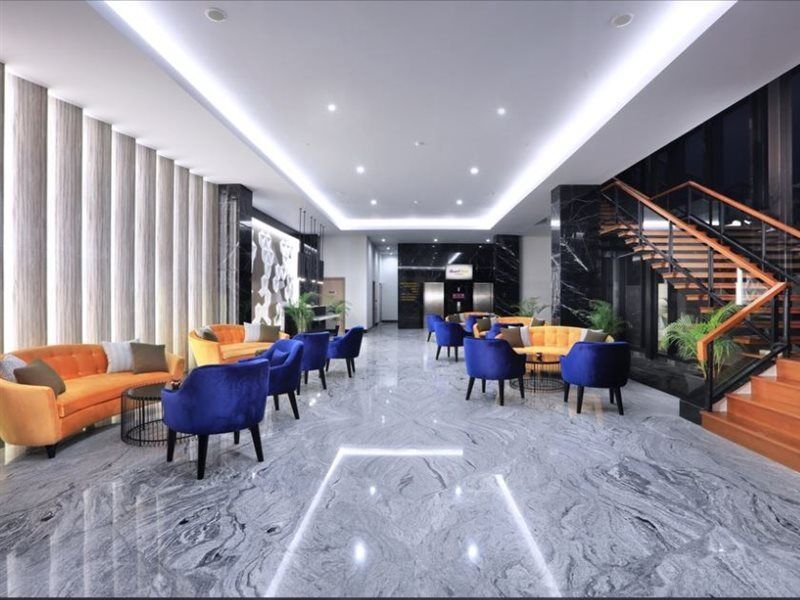 Hotel Quest Prime Cikarang By Aston Bekasi Exterior foto